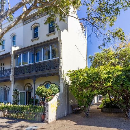Superb Surry Hills Studio Room - Great Location Sydney Buitenkant foto