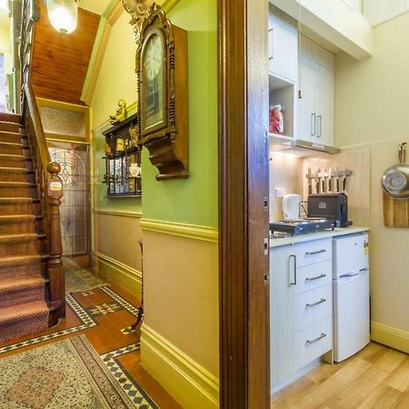 Superb Surry Hills Studio Room - Great Location Sydney Buitenkant foto