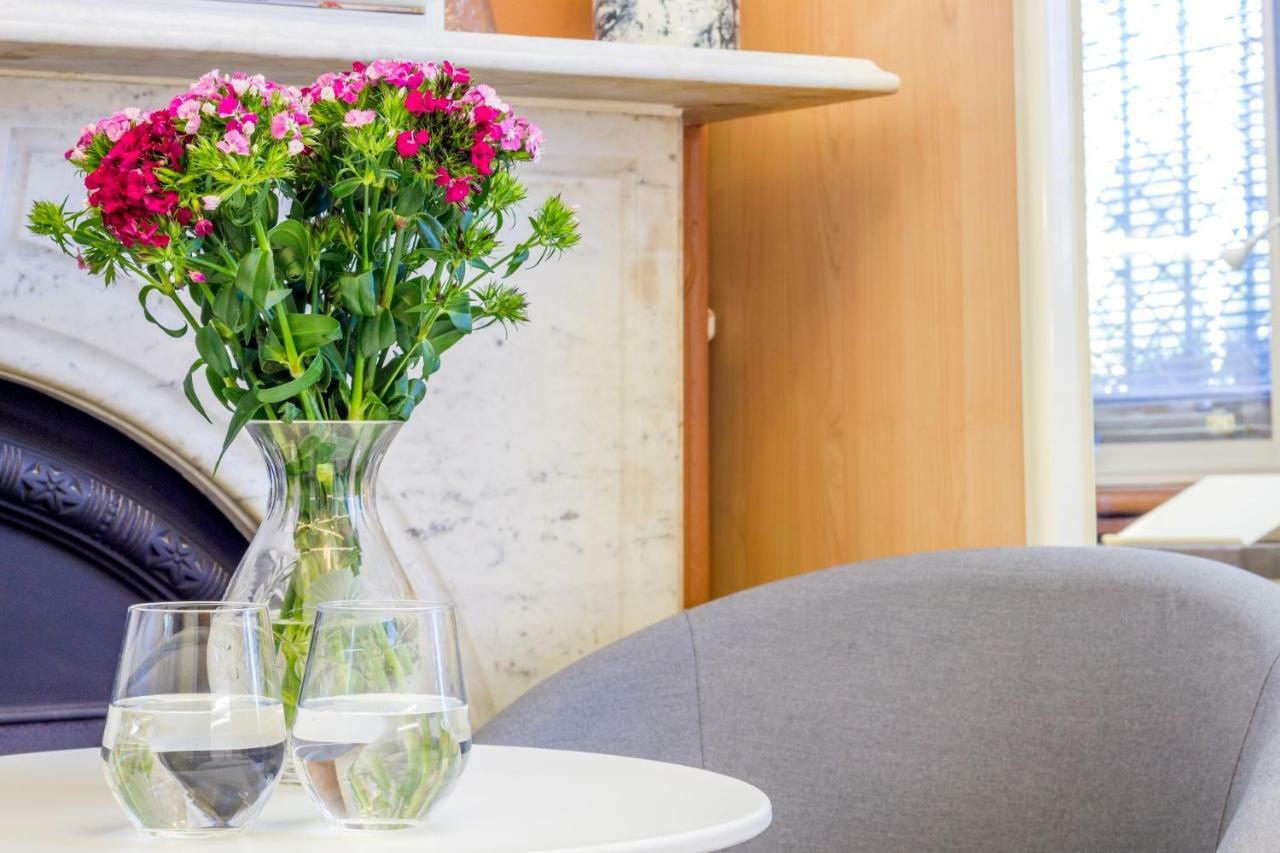 Superb Surry Hills Studio Room - Great Location Sydney Buitenkant foto